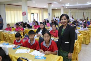 สพป.หนองคาย เขต 2 ร่วมกับบริษัท ซากุระโปรดักส์ (ประเทศไทย) จำกัด จัดการอบรมเชิงปฏิบัติการ “สร้างสรรค์ศิลปะแบบประยุกต์ด้วยสีไม้ Strong Maped”